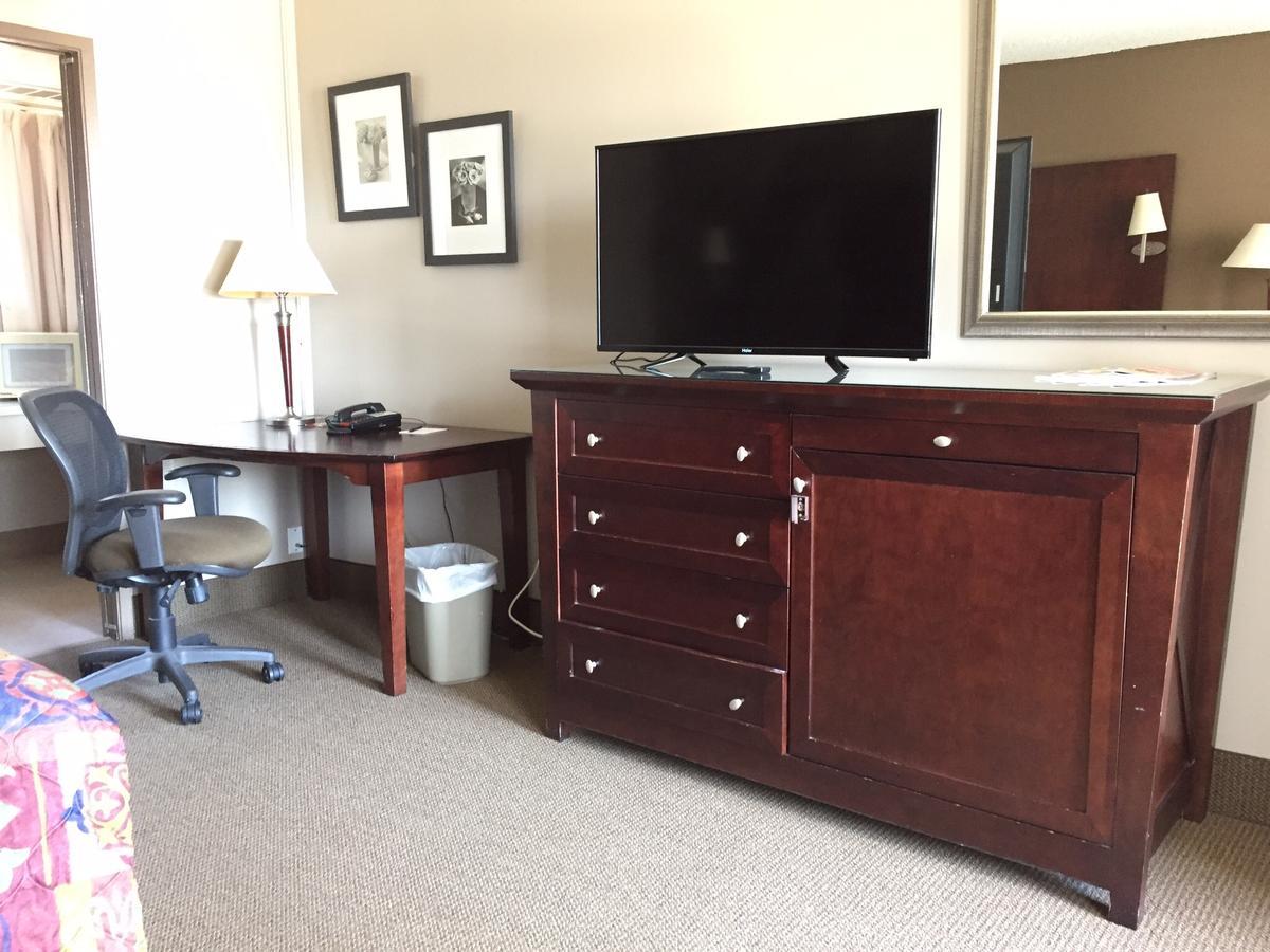 Whitemud Inn Edmonton South المظهر الخارجي الصورة